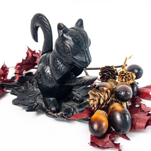 Vintage Decorative Cast Iron Squirrel Nutcracker on Leaf Dish